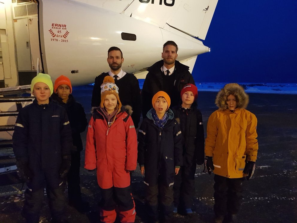 Hópurinn tók á móti áhöfn Ernis einn morguninn