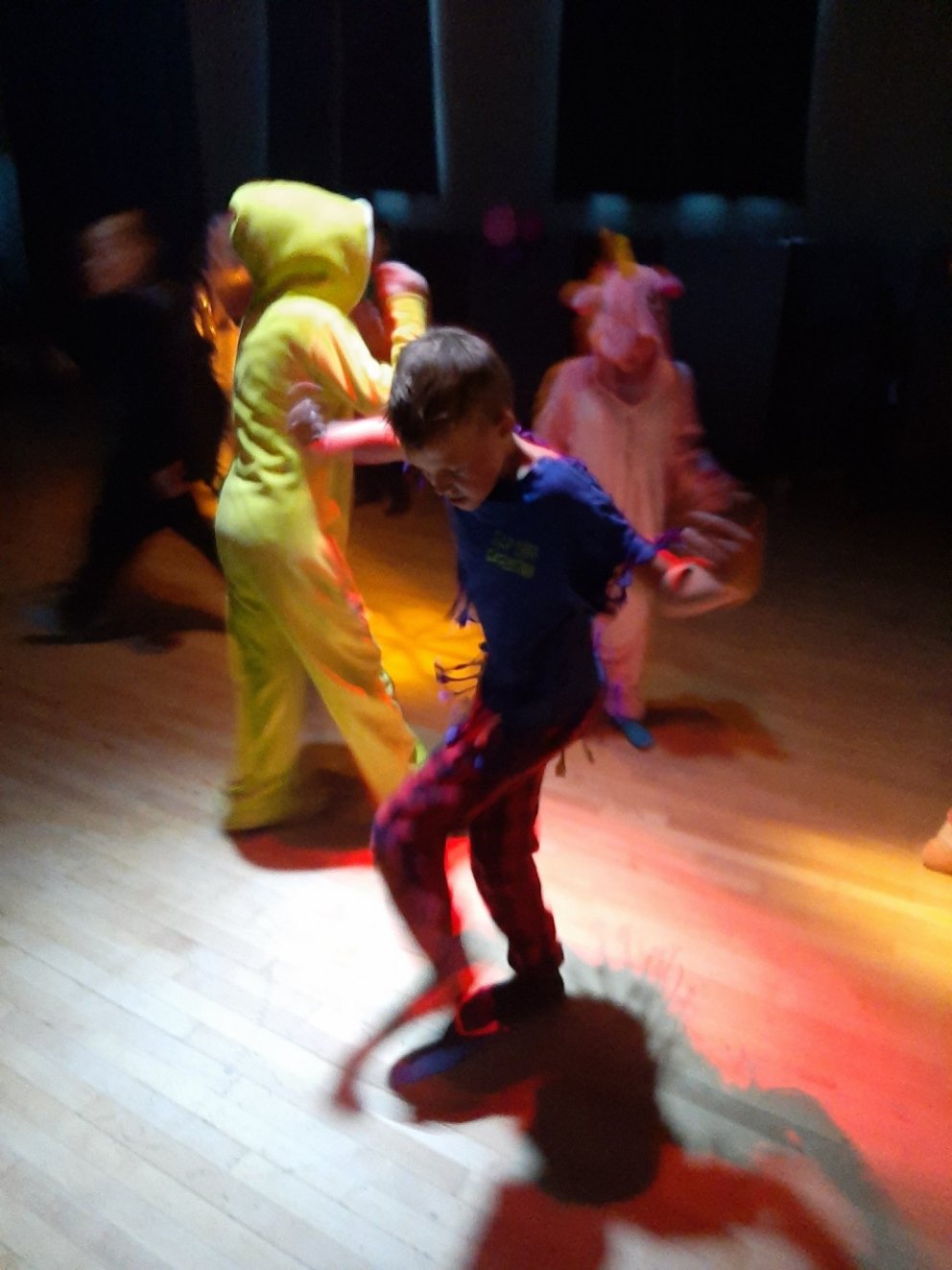 Diskó friskó, diskó friskó.