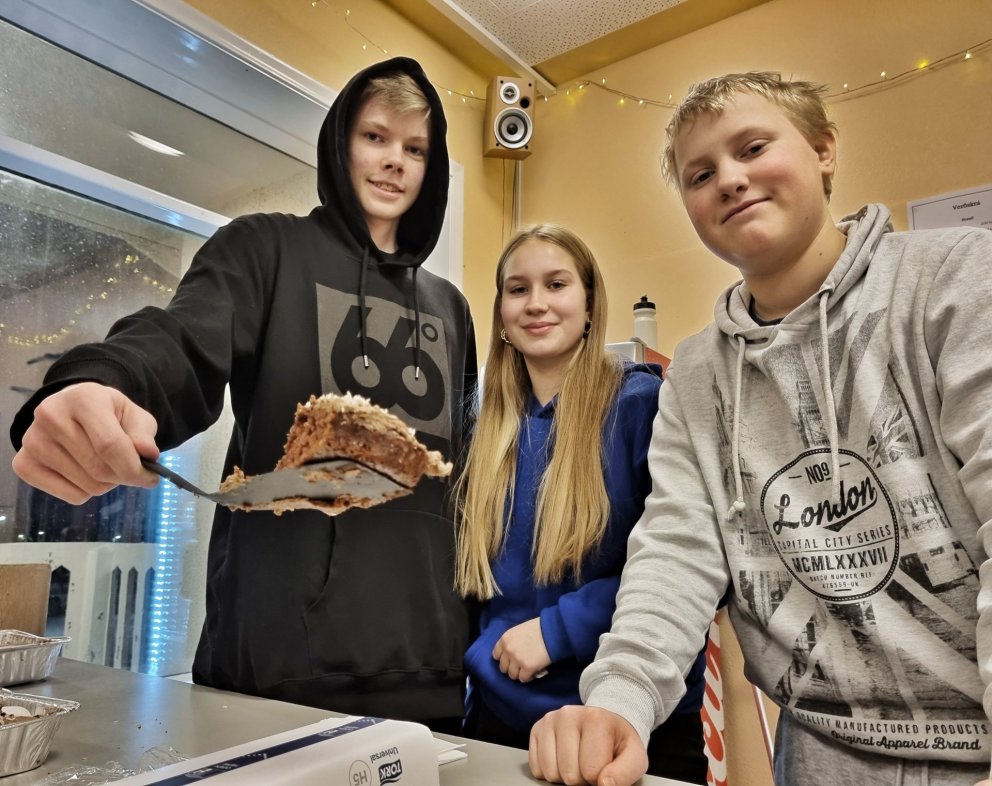 Nemendur safna fyrir skólaferðalagi