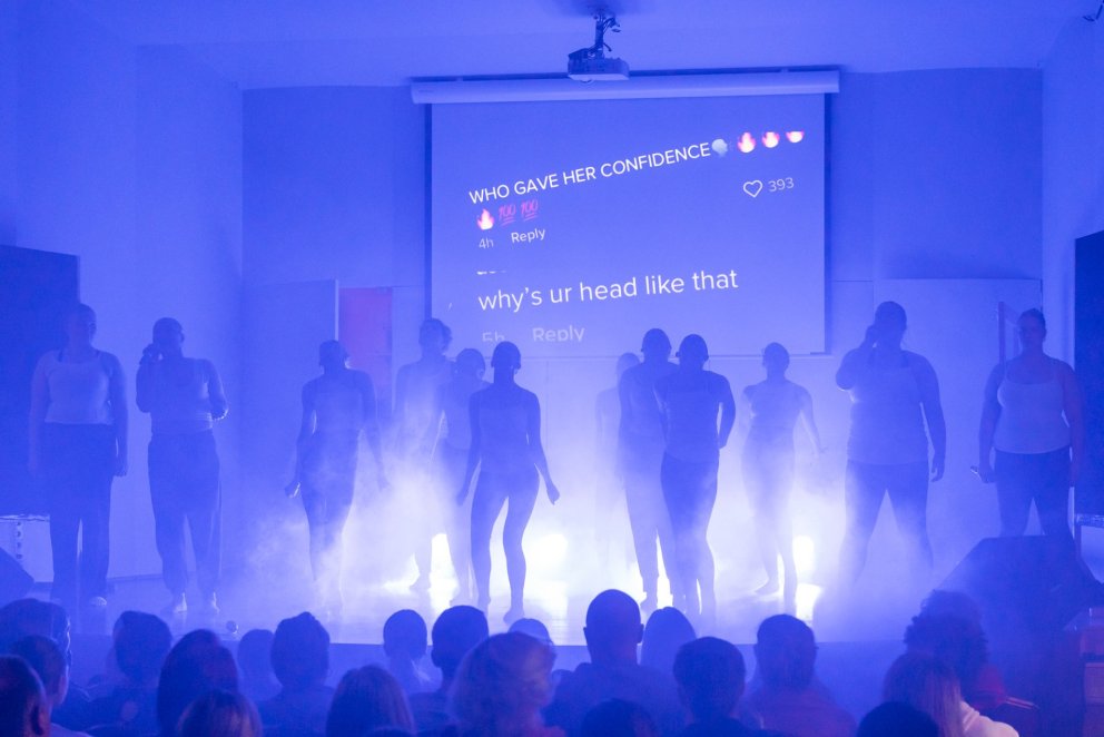 Úr atriði hópsins