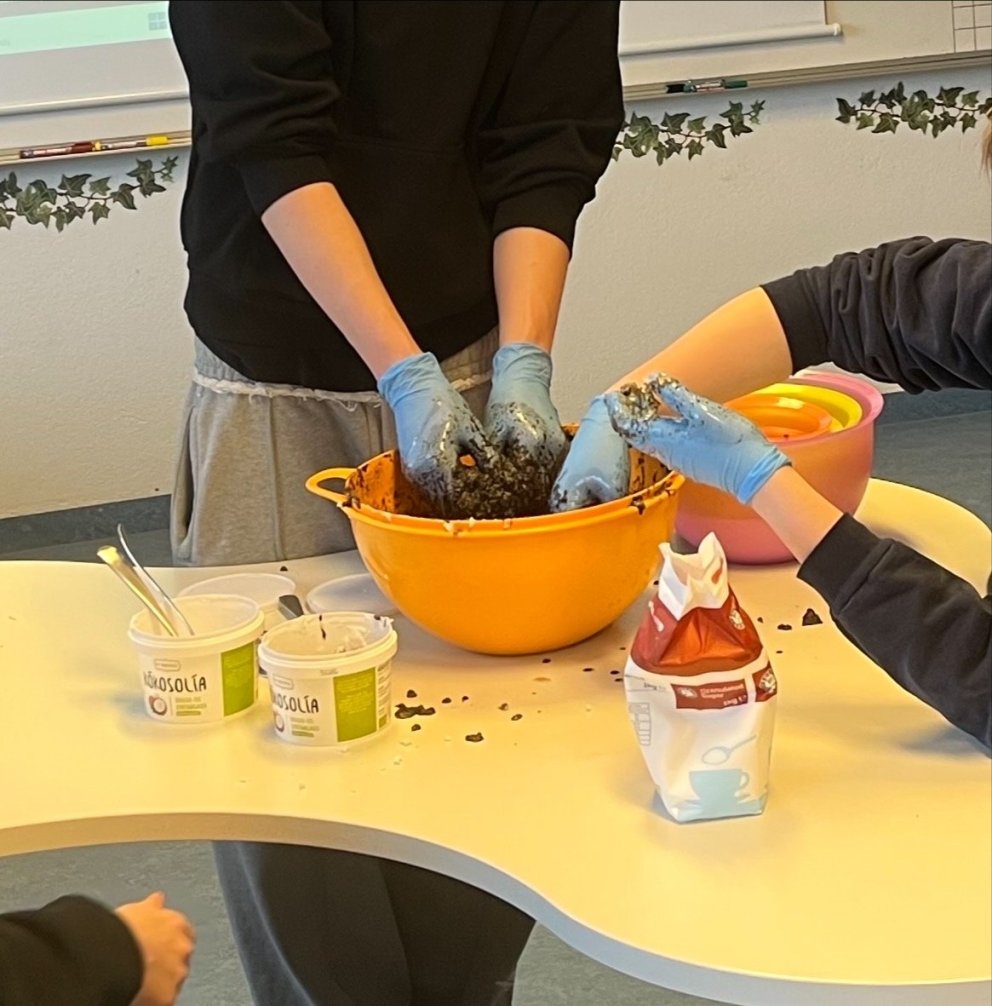 Kaffiskrúbbur og fílatannkrem