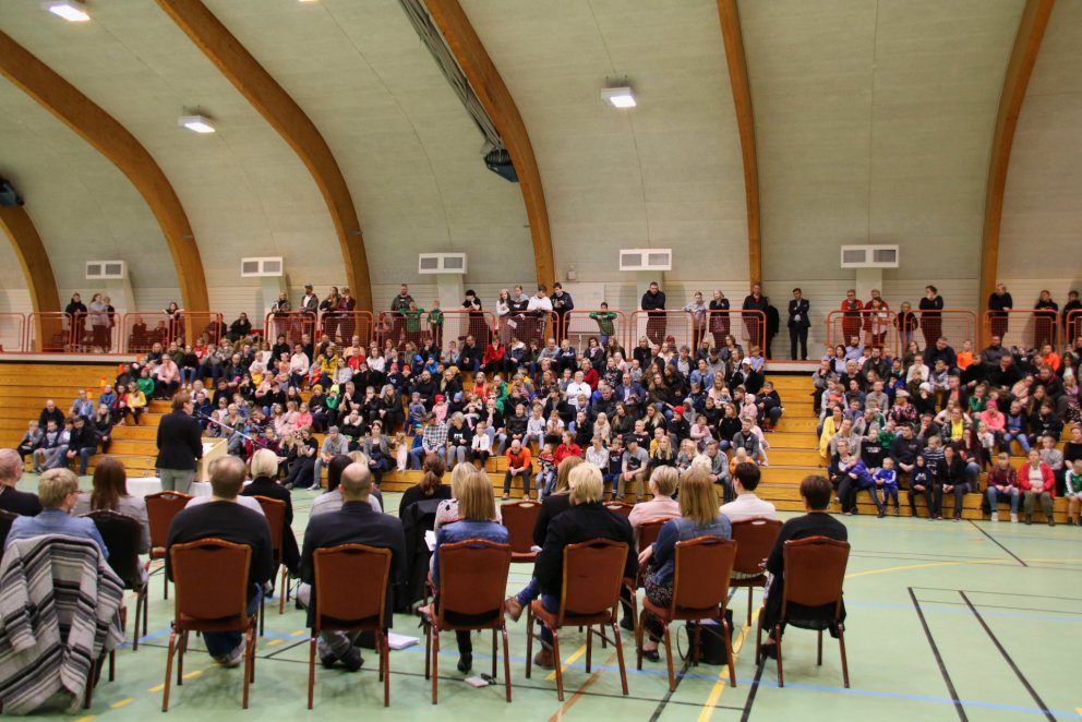 Skólaslit í Íþróttahöllinni