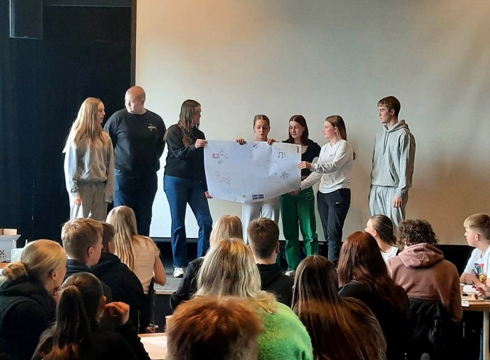 Kynning á hópastarfi.