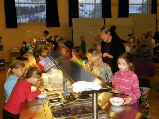 Skólamötuneytið tekið í notkun