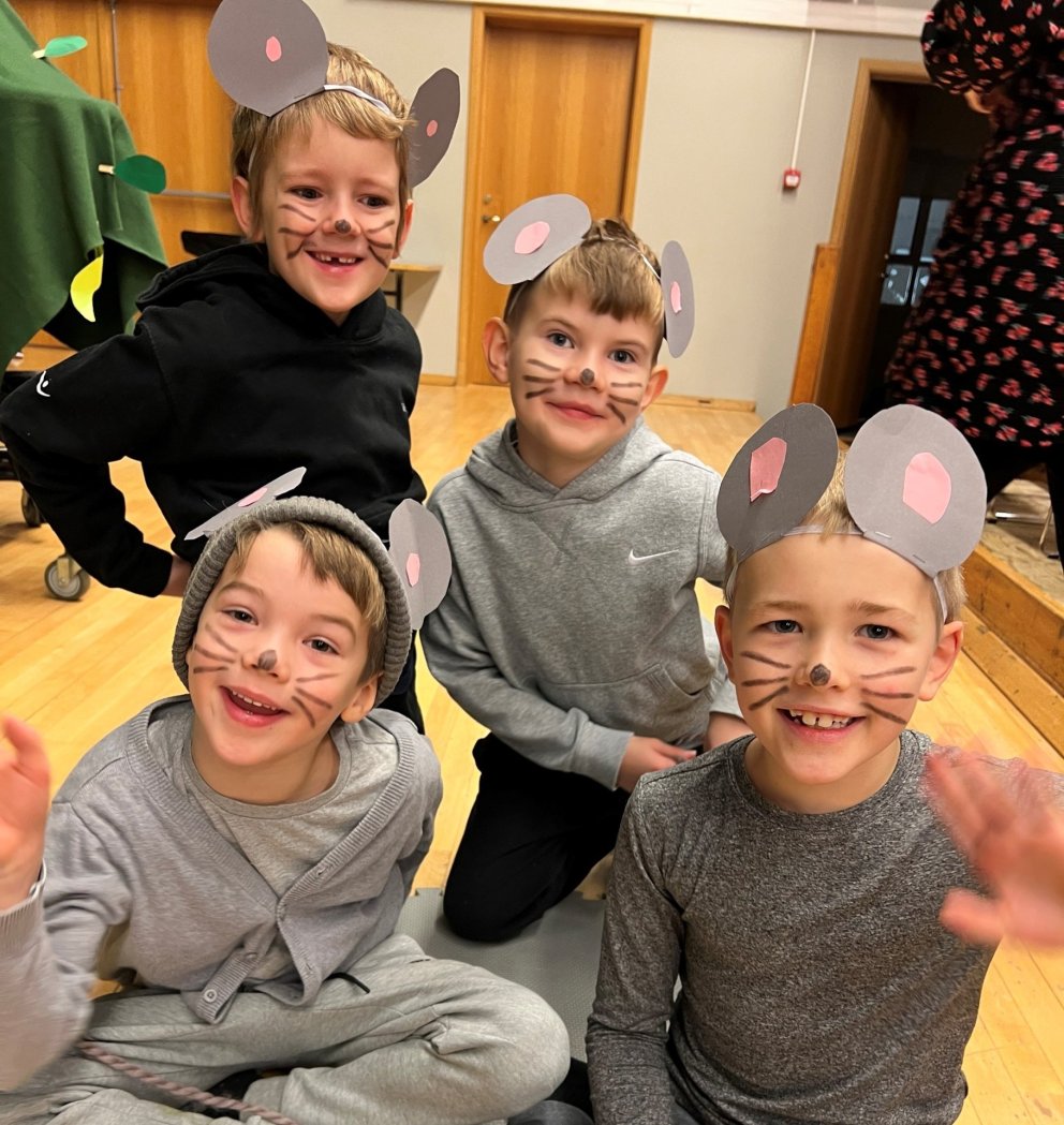 Salarskemmtun hjá öðrum