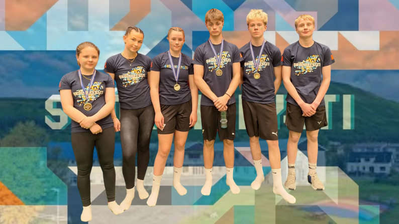 F.v. þau Regína Sólveig, Karen Linda, Guðný Helga, Arnþór Illugi, Jón Helgi og Einar Örn.