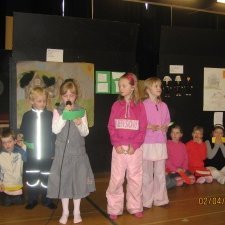 Sýning hjá 2. bekk