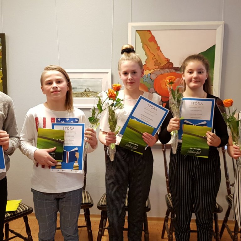 Fulltrúar Borgarhólsskóla í Stóru upplestrarkeppninni. F.v. Sigurður Helgi, Gestur Aron, Karitas Emb…