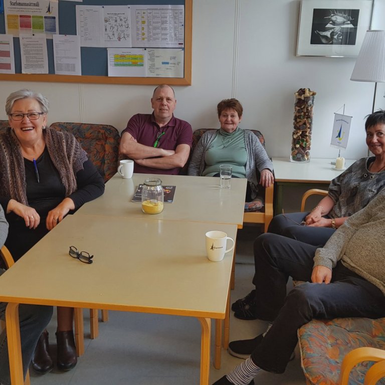 Steini Hall., Helga Þórarins., sem var lengi stuðningsfulltrúi, Einar, Jana, Solla og Tryggvi Jó. á …