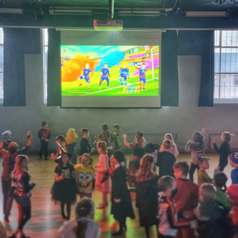 Frá dansiballi í dag