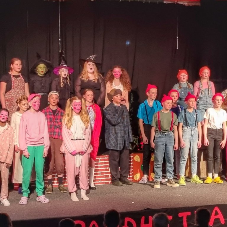 Rauðhetta á sviði.