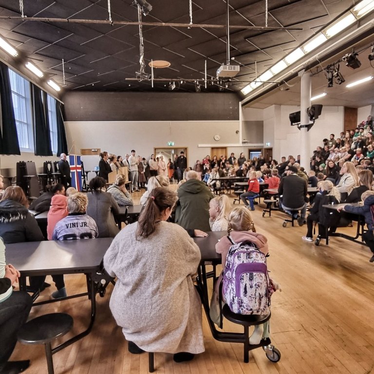 Skólastarfið er hafið