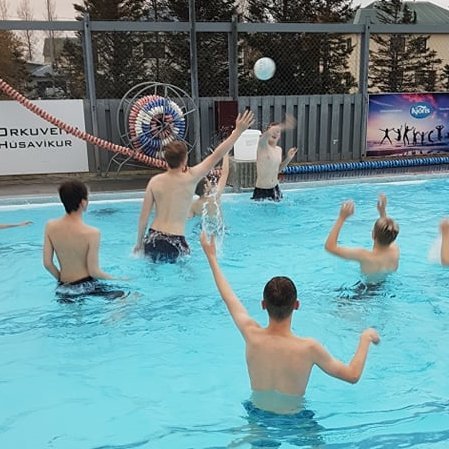 Líf og fjör í sundkennslu