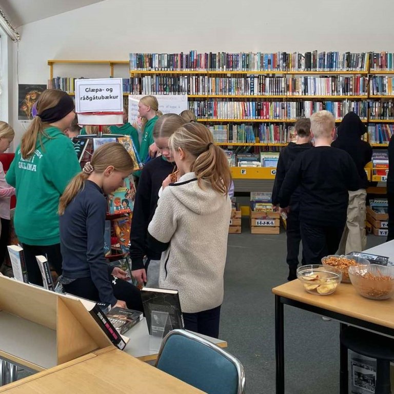 Sameiginleg glæpasaga á degi bókasafna