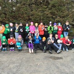 Nemendur 5. bekkjar ásamt gestum