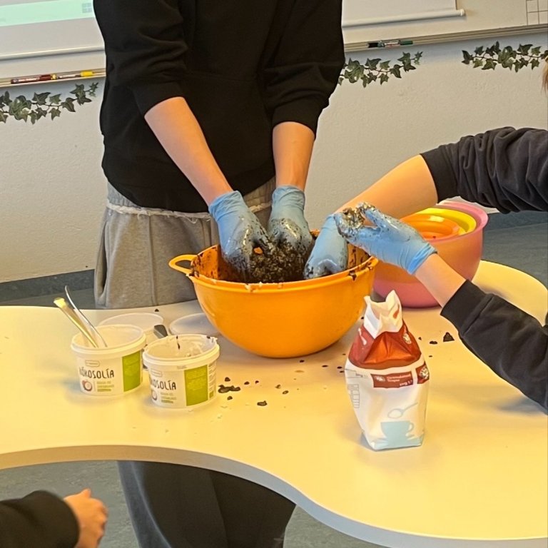 Kaffiskrúbbur og fílatannkrem