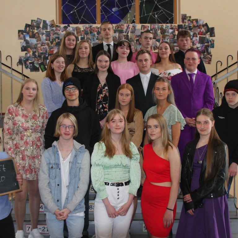 Útskrifaðir nemendur að lokinni tíu ára grunnskólagöngu.