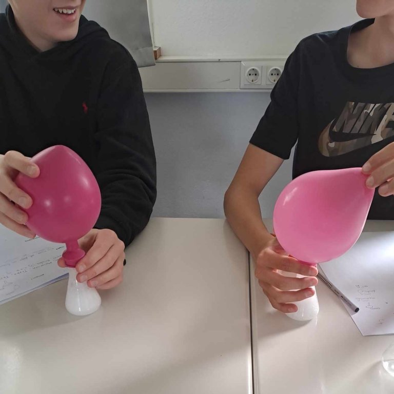 Verkleg eðlis-og efnafræði