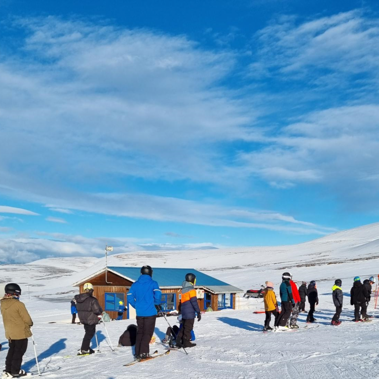 Upp við Reyðparárhnjúk