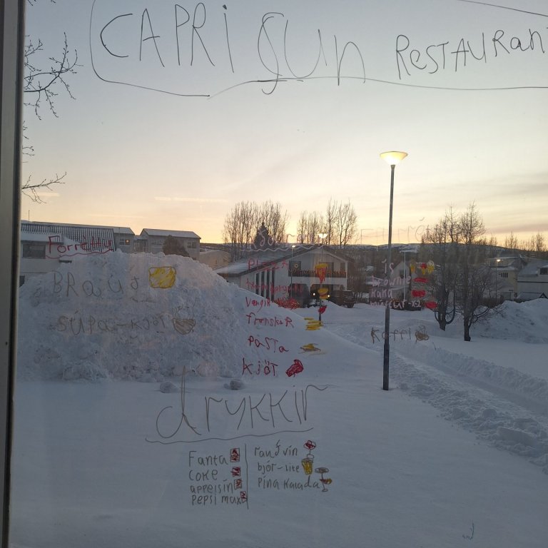 Maðseðill í morgunsólinni