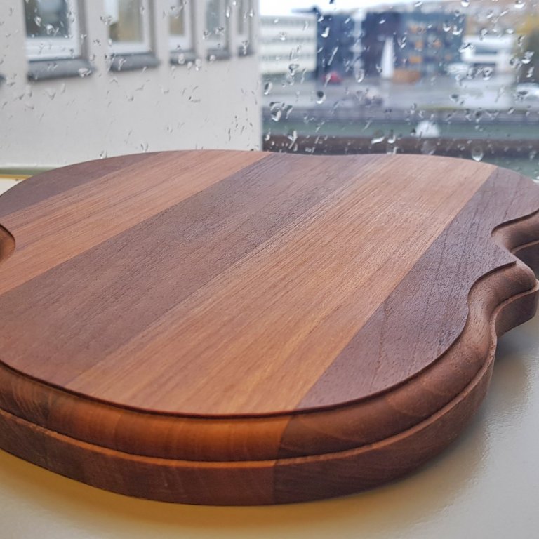 Ostabakki úr útidyrahurð.